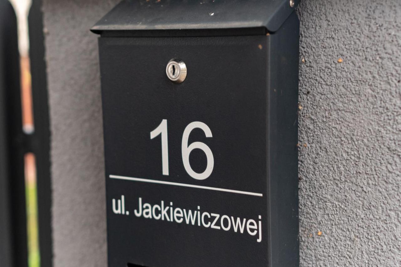 Apartament Miłe studio z ogródkiem i osobnym wejsciem Radom Zewnętrze zdjęcie